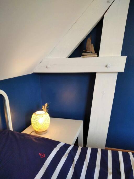 L Etablissement Gold Beach Propose 1 Hebergement , Maison 80M2 Avec Terrain 500M2, Parking Prive A 4 Min Du Port Artificiel D Arromanches, Services Accueil Personnalise, Lits Faits, Serviettes, Menage, Netflix, Wifi Ryes Εξωτερικό φωτογραφία
